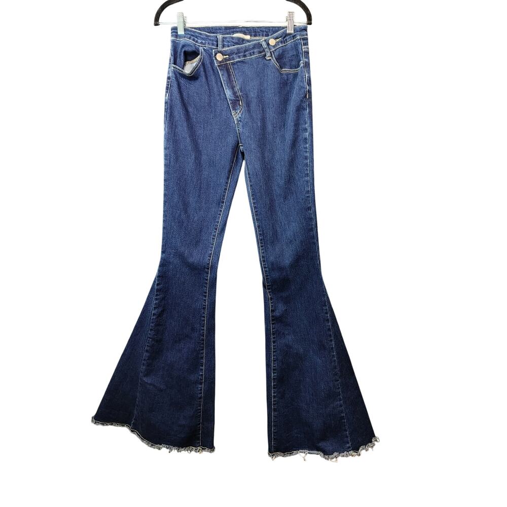 Wisteria Lane Asymmetrical Overlap Button Bell Bottom Flare Jeans Large 30 W36 L